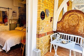 Outdoor dining - Little Honeymoon Suite (Penig)