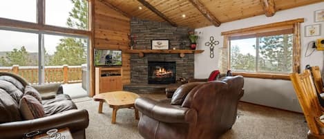 Basic House, Balcony, Mountain View | Living area