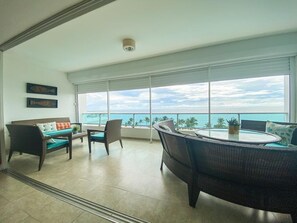 Dining -  BEACHFRONT - 3 bedroom Condo with 3 Full Baths and Beautiful Panoramic Views (Juan Dolio)