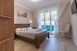 Room - Vrbo Property (Sanremo)