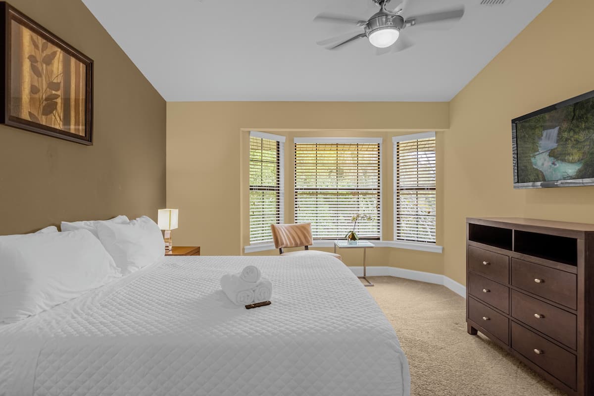 Family Townhome, 4 Bedrooms, Garden View