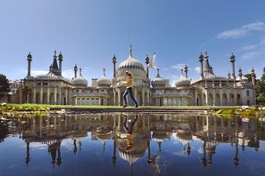 Apartment - Oriental Place (Brighton)