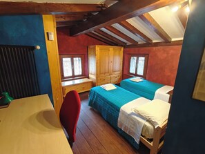 Room - Vrbo Property (Follina)