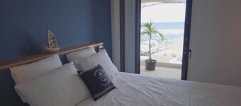 Flat with sea view