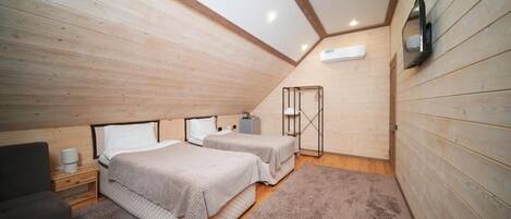 Standard-Dreibettzimmer, Bergblick