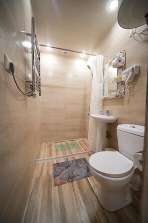 Standard Triple Room, Mountain View | Bathroom | Slippers