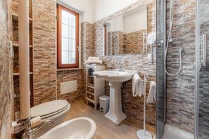 Apartment, Meerblick | Badezimmer