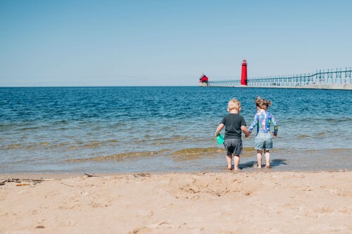 Harborside Grand Haven - Walk to Lake Michigan