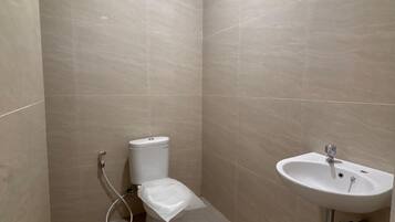 Deluxe Double Room | Bathroom