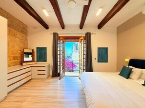 4 habitaciones, tabla de planchar con plancha y wifi gratis 