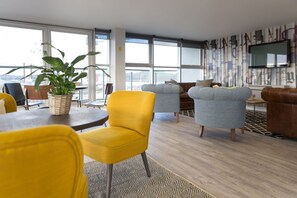 Living area - Student Only Maritime Studios (Falmouth)