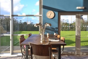 Dining - Student Only Maritime Studios (Falmouth)
