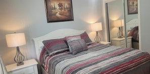 3 bedrooms, iron/ironing board, WiFi, bed sheets