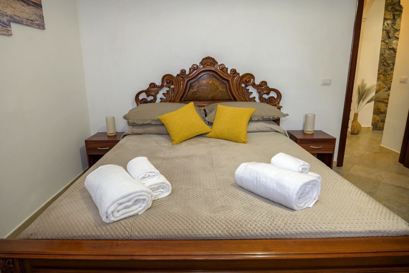2 Schlafzimmer, Bügeleisen/Bügelbrett