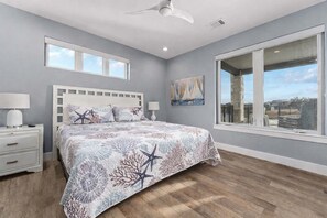 7 habitaciones, tabla de planchar con plancha, cuna de viaje y wifi 