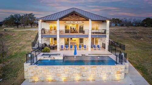 Lake LBJ Lux Retreat w/ Pool & Hot Tub | Sleeps 27