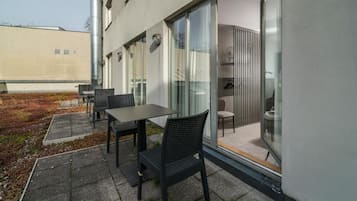 Superior dubbelrum eller tvåbäddsrum - uteplats | Terrass/Patio