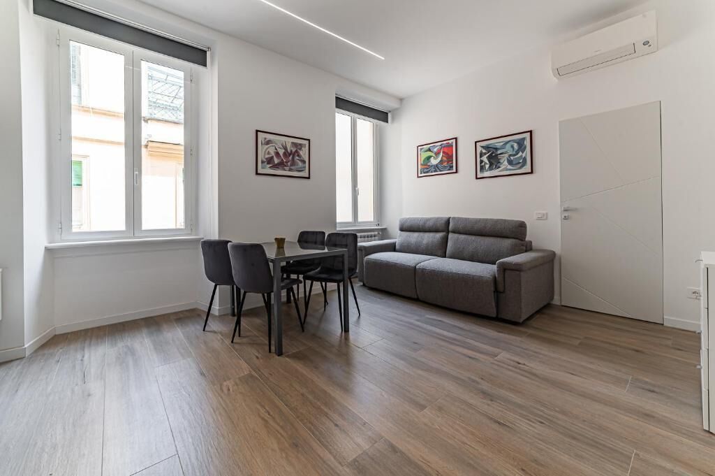 基础公寓 | 起居区