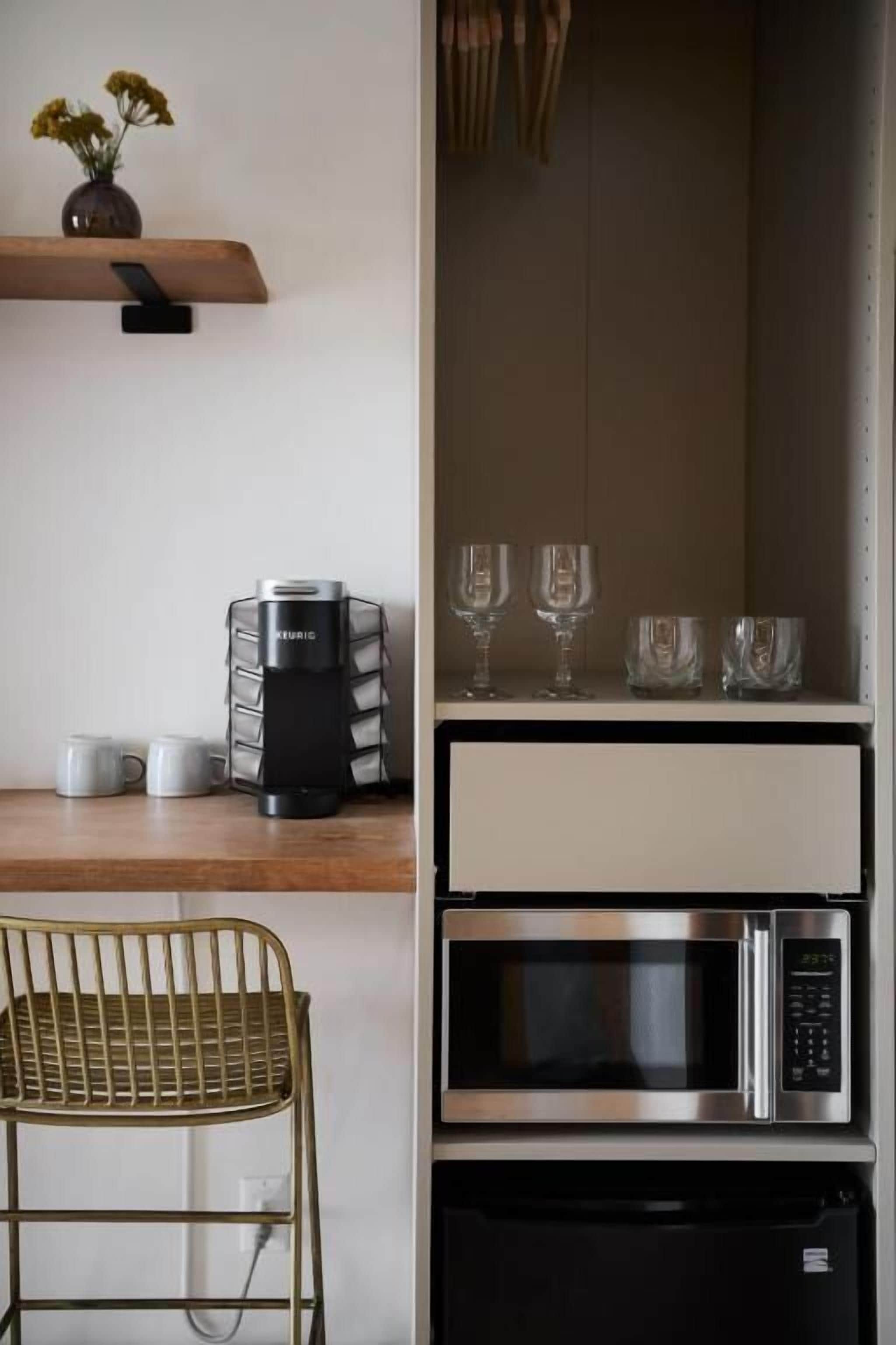 Kahden hengen comfort-huone, 1 keskisuuri parisänky ja vuodesohva | Sisätilat