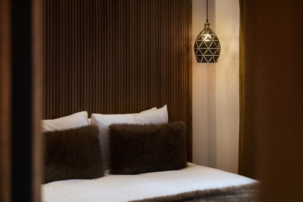 Comfort Double Room, 1 Queen Bed with Sofa bed | Free WiFi