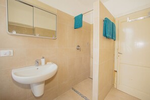 Bathroom - Antico cascinale nell’Oltrepó pavese (Pinarolo Po)