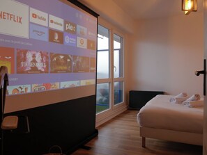2 bedrooms, Internet, bed sheets - Panoramik station +parking (Nancy)