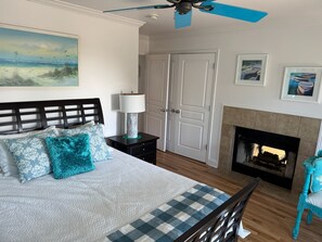Room - Ocean Front, Cherry Grove, Fire Island 2 Bedroom, First Floor - Great Location (Fire Island)
