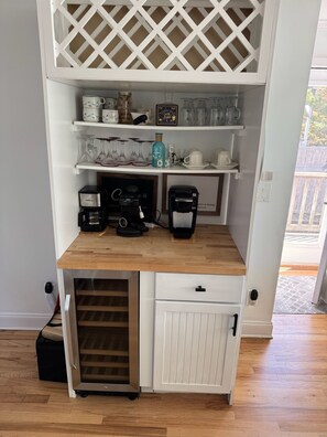 Interior - Ocean Front, Cherry Grove, Fire Island 2 Bedroom, First Floor - Great Location (Fire Island)