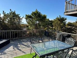 Outdoor dining - Ocean Front, Cherry Grove, Fire Island 2 Bedroom, First Floor - Great Location (Fire Island)