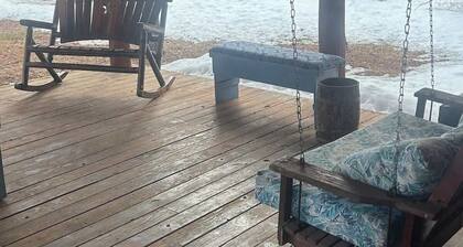 McCall Gem, Pet Friendly, Fully Fenced, Fire Pit!