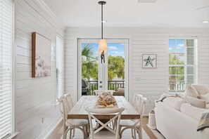 Dining - Splash Pad- Dog Friendly- Seacrest Beach! (Rosemary Beach)