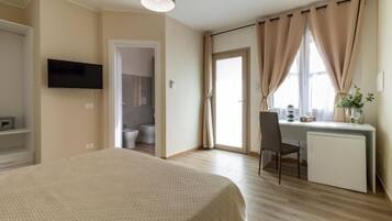 Double Room, Patio, Garden View