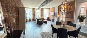 Huge 1-bedroom apartment with private balcony in vibrant Cincinnati Main St OTR!
