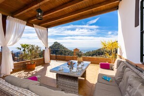 House - Villa Flores (Nerja)