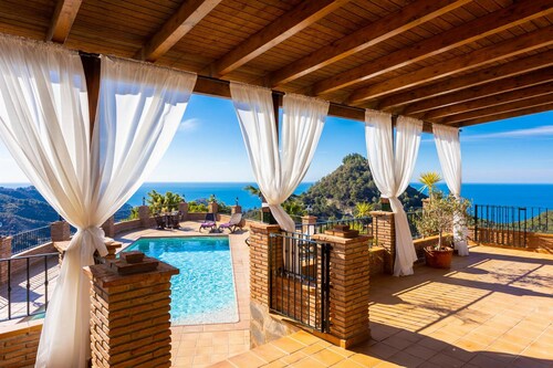Villa Flores