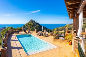 House | 5 bedrooms - Villa Flores (Nerja)