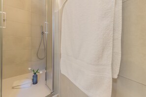 House - C Magnolia Appartamento 4 (Lierna)