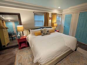 2 Schlafzimmer, Schreibtisch, Bügeleisen/Bügelbrett, kostenloses WLAN