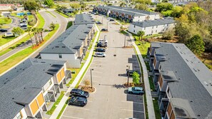 Exterior - Modern and Stylish Design Townhome Near Disney w/ Resort Access, Pool (Kissimmee)