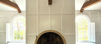 Spacious 7-bedroom house in peaceful Duxbury