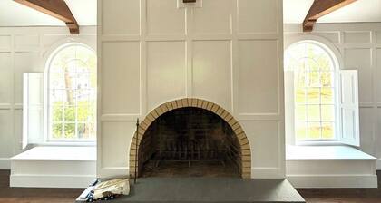 Spacious 7-bedroom house in peaceful Duxbury