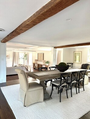 Dining - Spacious 7-bedroom house in peaceful Duxbury (Duxbury)