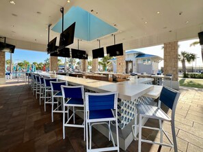Bar (on property) - Theater! Arcade! Mickey! Resort 7 mi 2 Disney-2166 (Davenport)