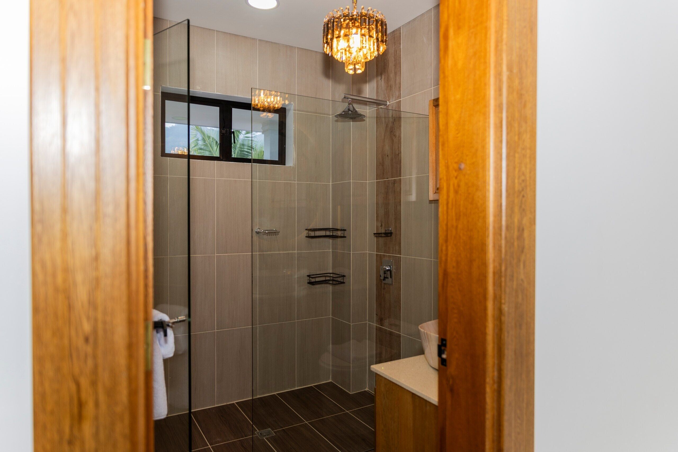 Superior Room, Garden View | Bathroom
