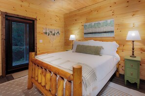 4 Schlafzimmer, Schreibtisch, Bügeleisen/Bügelbrett, kostenloses WLAN