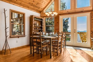 Dining - Private Mountain Cabin with Hot Tub + Epic Views! (Sylva)