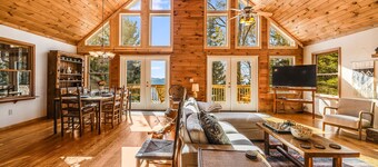 Private Mountain Cabin with Hot Tub + Epic Views!