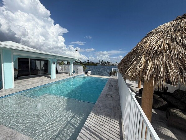 Pool - Waterfront Matlacha views! 2/2 Heated Pool Home (Matlacha)