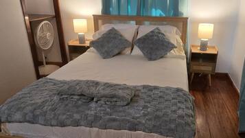 1 habitación, internet y ropa de cama