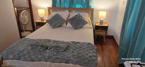 Ixora Cabana Cosy Self-Contained Cabana in Hopkins Village.  Pet Friendly.